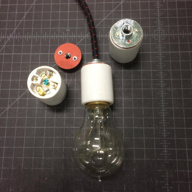 SOCKET: PORCELAIN, KEYLESS, GROUNDED