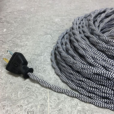 2-CONDUCTOR 18-GAUGE BLACK & WHITE ZIG-ZAG COTTON TWISTED WIRE