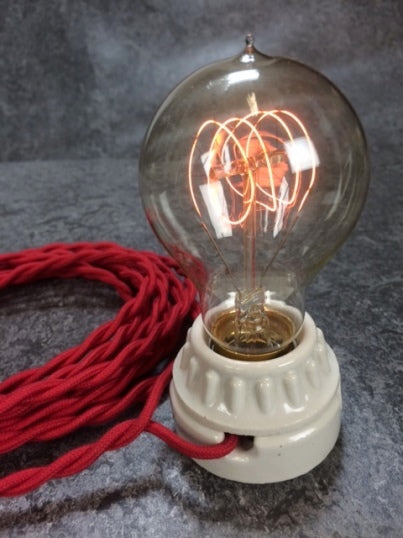 BULB: VICTORIAN STYLE WITH QUAD LOOP FILAMENT, 40W