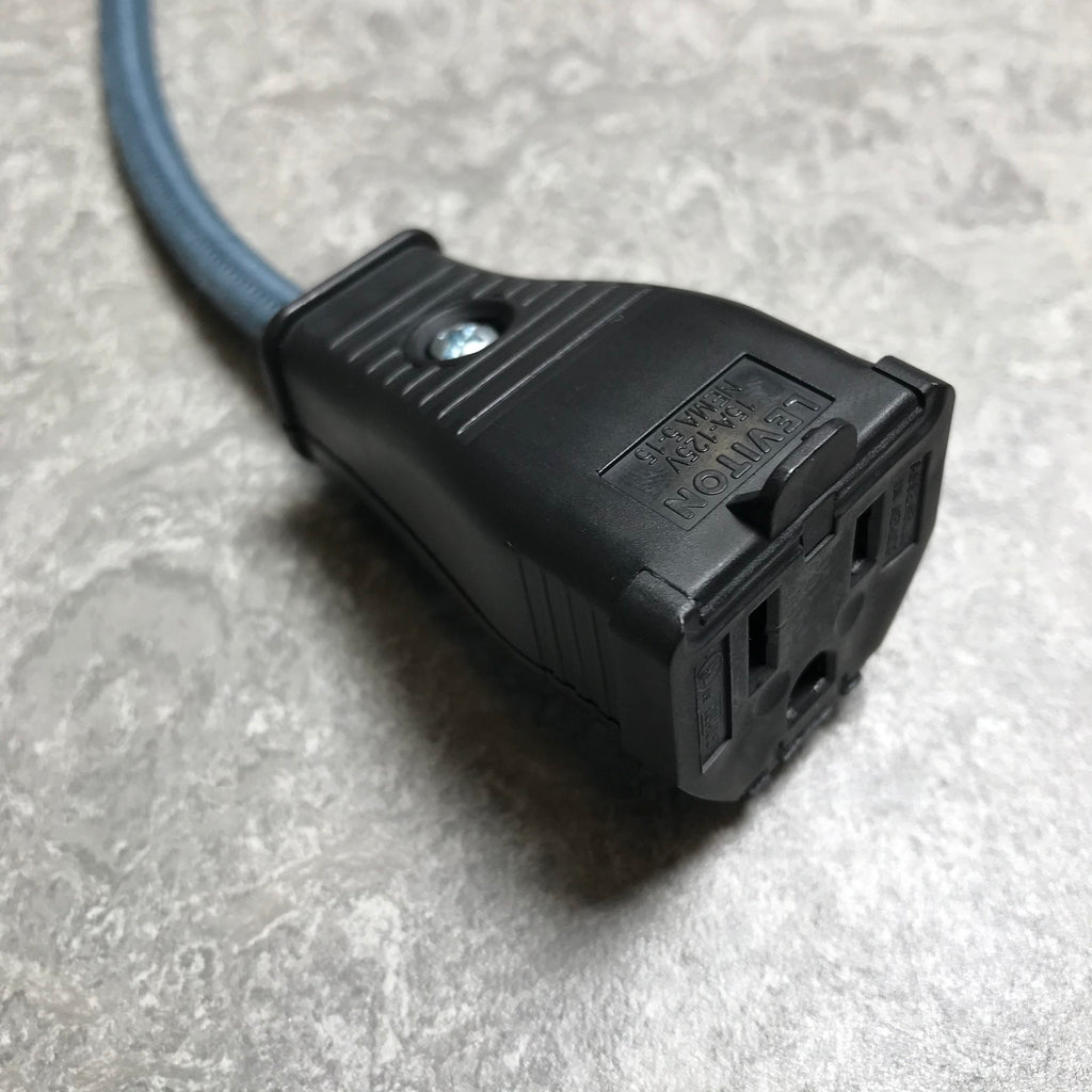 FEMALE GROUNDED CONNECTOR for 3-PRONG PLUG, Black